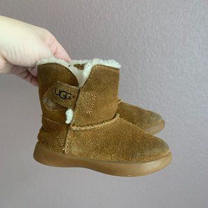 Toddler Uggs Size 6